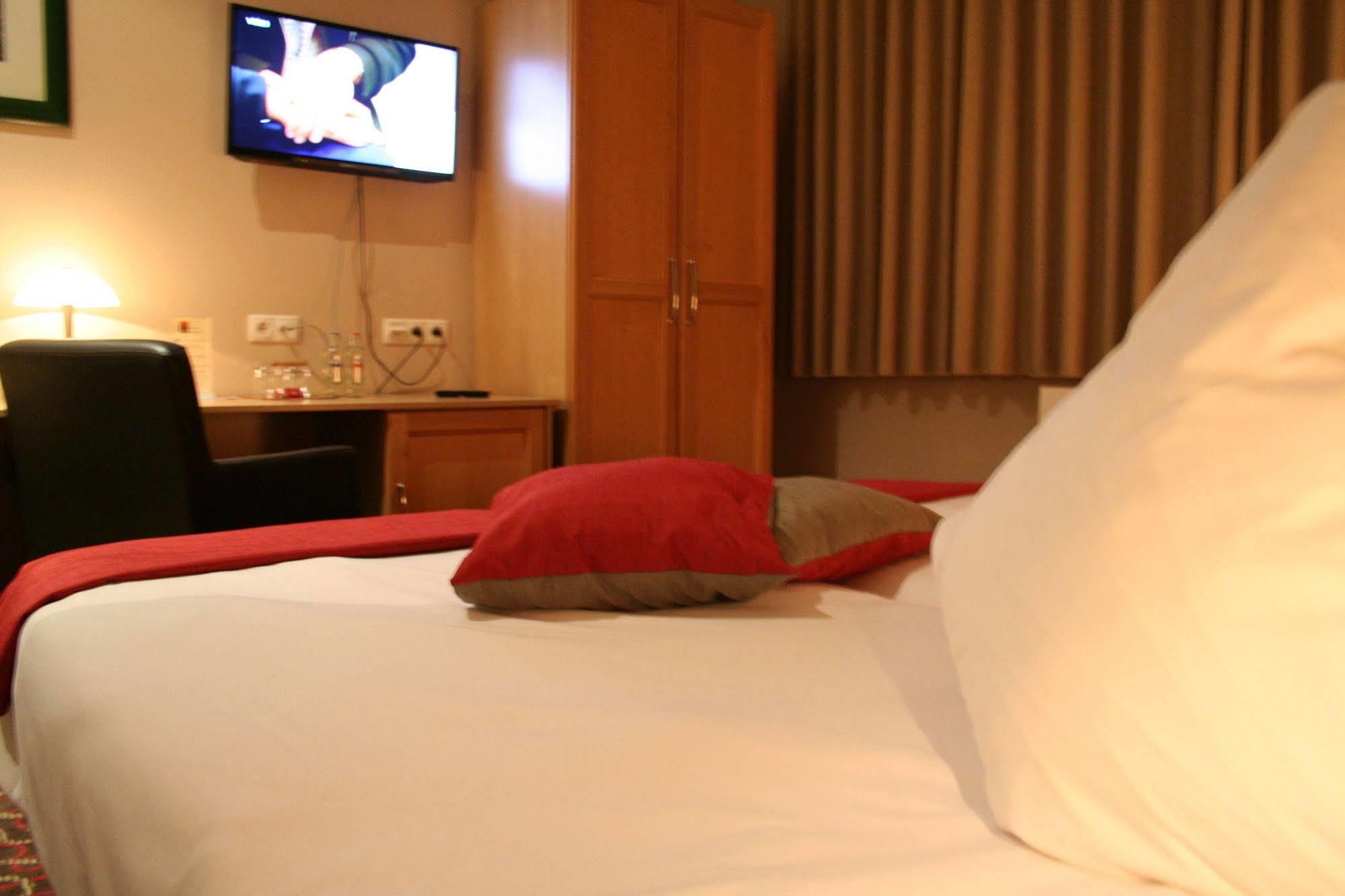 Hotel Ingredi Bree Ngoại thất bức ảnh